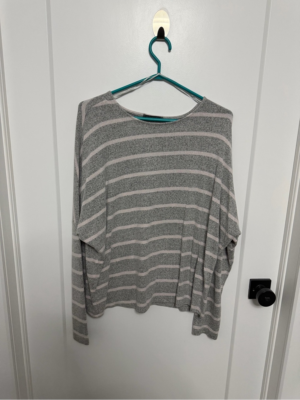 Suzy Shier Gray and Light Gray Striped Long-Sleeve Tee